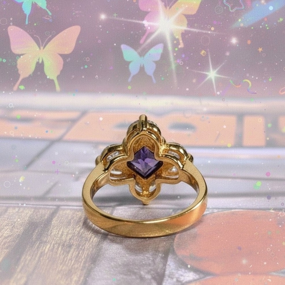 Vintage Y2K Quatrefoil Cocktail Ring • 14K Gold Overlay • 6.6g • Swarovski • 10 - Picture 5 of 8